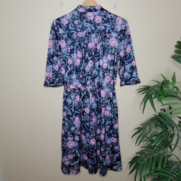 Vintage MCS Ltd. | Navy Pink Lavender Floral Midi Dress with Side Pockets - Picture 3 of 4